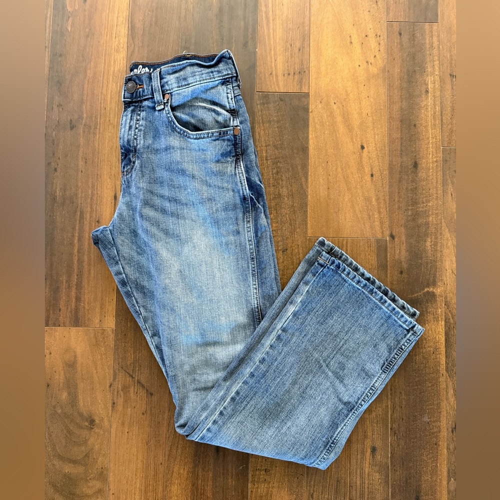 Wrangler Retro Light Blue Relaxed Boot Leg Men's Jeans